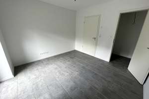 Komfort auf höchstem Niveau: Souterrain-Wohnung mit ebenerdiger Terrasse im KfW-55-Haus – Die vollständige Adresse der Immobilie erhältst du vom Anbieter., 26419 Schortens – Vorschaubild 8