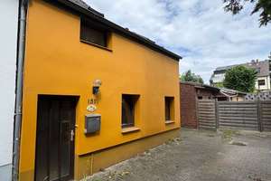 Ihr Projekt mit Perspektive: Kleines Einfamilienhaus zum Gestalten in zentraler Lage – Die vollständige Adresse der Immobilie erhältst du vom Anbieter., 41065 Lürrip, Mönchengladbach – Vorschaubild 2