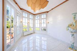Wohnen mit Weitblick: Großzügige 4-Zimmer-Wohnung mit Galerie, Wintergarten & Südbalkon – Die vollständige Adresse der Immobilie erhältst du vom Anbieter., 71263 Weil der Stadt – Vorschaubild 3