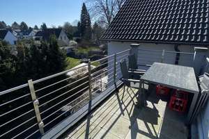 Sonne pur, hohe Räume, großer Balkon, Bad mit Fenster  zw. W-tal und D-Dorf – Altenhofer Str. 182, 42719 Wald, Solingen – Vorschaubild 5