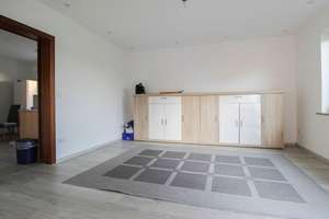 Freistehendes Familienhaus mit großem Garten, Balkon, Garage und Raum für Ihre eigenen Ideen – Die vollständige Adresse der Immobilie erhältst du vom Anbieter., 92224 Gailoh, Amberg – Vorschaubild 6