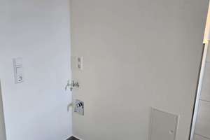 Zwei-Raum-Wohnung im Erdgeschoss – Die vollständige Adresse der Immobilie erhältst du vom Anbieter., 98617 Meiningen – Vorschaubild 9