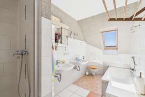 Großes 7-Zimmer Einfamilienhaus aus 2007, Effizienzklasse B, mit PV-Anlage und Kamin in Velstove – Die vollständige Adresse der Immobilie erhältst du vom Anbieter., 38448 Velstove, Wolfsburg – Vorschaubild 8