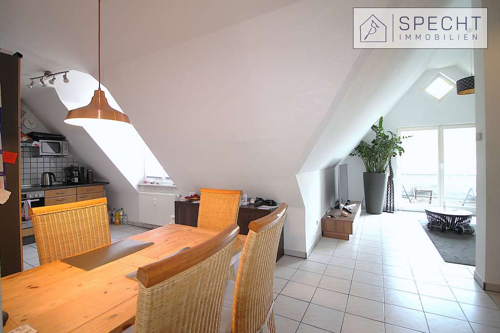 Immobilie in Gelnhausen - PFLEGELEICHTES ZWEIFAMILIENHAUS MIT SOLIDER AUSSTATTUNG! Bj. 1998, 150,71m² Wfl., Balkone in GN-Roth - Bild 3