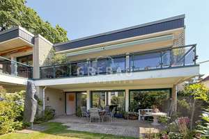 Zentrumsnah und gut geschnitten: 4-Zimmer-Erdgeschosswohnung mit Terrasse und TG-Stellplatz