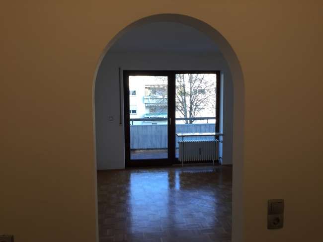 Immobilie in Freilassing - Gelegenheit: Sehr schöne 2-Zimmer Wohnung mit großem Balkon in ruhiger Wohnlage! - Bild 7