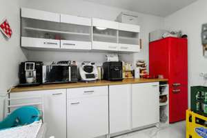 Stilvolle 4-Zimmer-Hochparterre-Wohnung mit Balkon und Stellplatz in Ingolstadt – Die vollständige Adresse der Immobilie erhältst du vom Anbieter., 85051 Münchener Straße, Ingolstadt – Vorschaubild 11