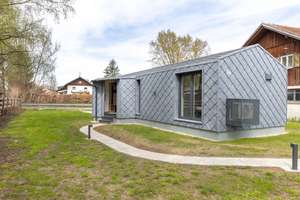 Tiny House möbliert mit PV-Anlage