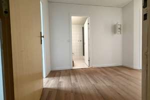 Erstbezug nach Sanierung – Moderne 2-Zimmer-Wohnung mit Balkon in Bremen – Eichelnkämpe 28, 28277 Kattenturm, Bremen – Vorschaubild 3