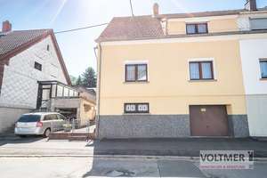 FAMILIENFREUNDLICH - Ein- bis Zweifamilienhaus mit Garage & Garten in ruhiger Lage von Schiffweiler!