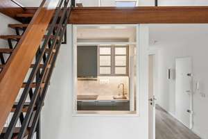 Citylife trifft Wohngefühl – Moderne Maisonette mit Dachterrasse am Spee’schen Graben