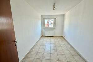 Helle 3-Zimmer-Wohnung mit Balkon und Aussicht in 
Stuttgart-Botnang – Die vollständige Adresse der Immobilie erhältst du vom Anbieter., 70195 Botnang-Nord, Stuttgart – Vorschaubild 9