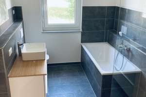 Traumhafte 3-Zimmer-Wohnung mit EBK und großem Südbalkon in München Lochhausen – Kleiberweg 11, 81249 Lochhausen, München – Vorschaubild 7