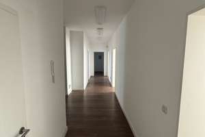 top renovierter Altbau mit 4 Zimmern in zentraler Lage gegenüber kleinem Park – Kupferdreherstr 170, 45257 Kupferdreh, Essen – Vorschaubild 8