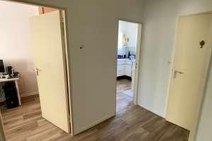 2-Zimmer Wohnung mit Balkon in Berlin-Lankwitz – Die vollständige Adresse der Immobilie erhältst du vom Anbieter., 12247 Lankwitz, Berlin – Vorschaubild 3
