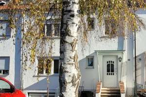 Alltagstaugliche 2,5-Zimmer-Wohnung mit Balkon in Augsburg