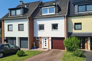 Familientraum - Modernisiertes Reihenhaus in beliebter Wohnlage – Flensburg – Vorschaubild 1