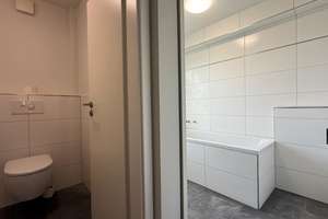 frisch renovierte, helle 4-Zimmerwohnung – Varnhagenstraße 41c, 81241 Pasing, München – Vorschaubild 2