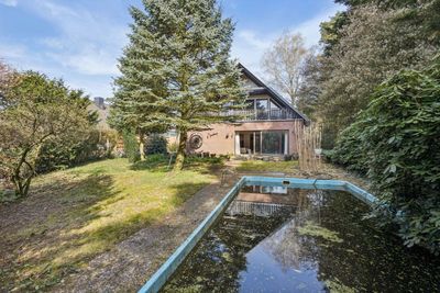 Hier entsteht Ihr Zuhause – Haus mit Charme, Garten und Pool in idyllischer Lage