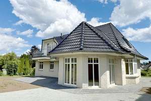 Exklusives Einfamilienhaus auf großzügigem Grundstück – in ruhiger Lage mit Wohlfühlcharakter – Die vollständige Adresse der Immobilie erhältst du vom Anbieter., 23570 Travemünde, Lübeck – Vorschaubild 32