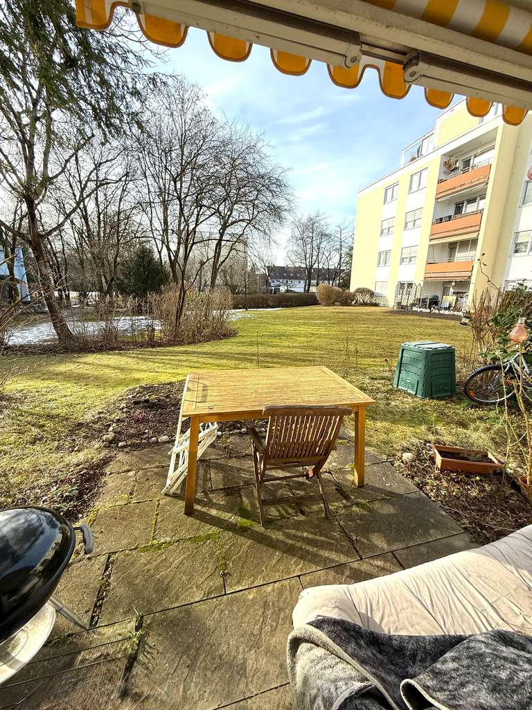 Immobilie in Kirchheim bei München - Attraktive 3-Zimmer-Erdgeschosswohnung mit Garten in ruhiger Lage von München - Bild 1