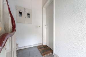 Vermietetes und Renovierungsbedürftiges Dreifamilienhaus mit Denkmalschutz in Köln-Gremberghoven – Die vollständige Adresse der Immobilie erhältst du vom Anbieter., 51149 Gremberghoven, Köln – Vorschaubild 4