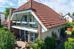 Familienfreundliche Doppelhaushälfte mit zwei Terrassen! Berlin-Lichtenrade – Die vollständige Adresse der Immobilie erhältst du vom Anbieter., 12307 Lichtenrade, Berlin – Vorschaubild 2