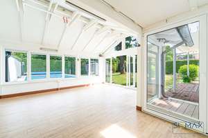 Mediterranes Wohnambiente trifft Architektur – Familienhaus mit exklusiver Pool-Lounge im Würmtal – Die vollständige Adresse der Immobilie erhältst du vom Anbieter., 82166 Gräfelfing – Vorschaubild 10
