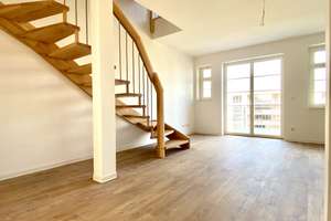 Traumhafte DG-Maisonette-Wohnung - Lichtdurchflutet - EBK - großer Balkon