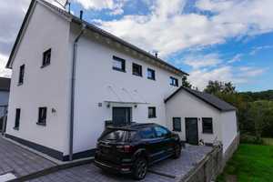 Neuwertiges, freistehendes Einfamilienhaus mit Anbau, zeitlose & stilvolle Ausstattung und Garten – Kaiserslautern (Kreis) – Vorschaubild 3