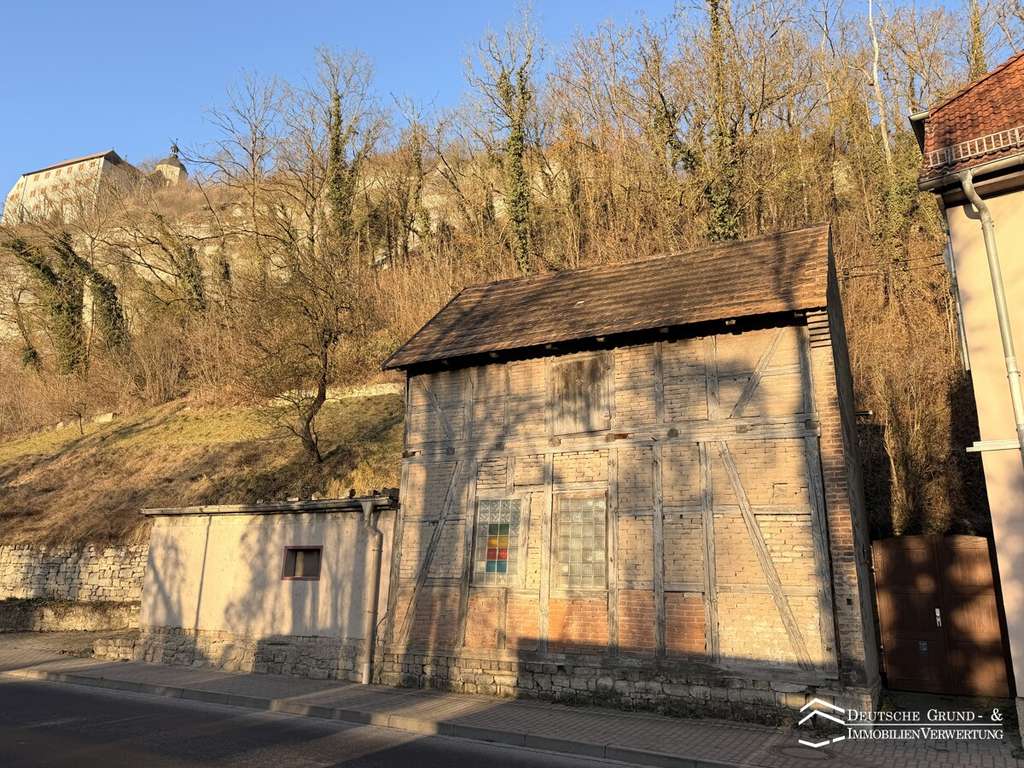 Immobilie in Dornburg-Camburg - historisches Objekt am Fuße der Dornburger Schlösser - Bild 1