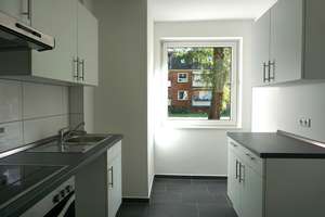Attraktive 3-Zimmer Wohnung mit Süd-West-Balkon, Nähe Uni! – Die vollständige Adresse der Immobilie erhältst du vom Anbieter., 23562 Sankt Jürgen, Lübeck – Vorschaubild 1