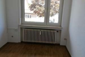 Sonnige 4-Zimmer-Wohnung mit Balkon in Hiddenhausen – Friedrich-Ebert-Str. 14, 32120 Hiddenhausen – Vorschaubild 9