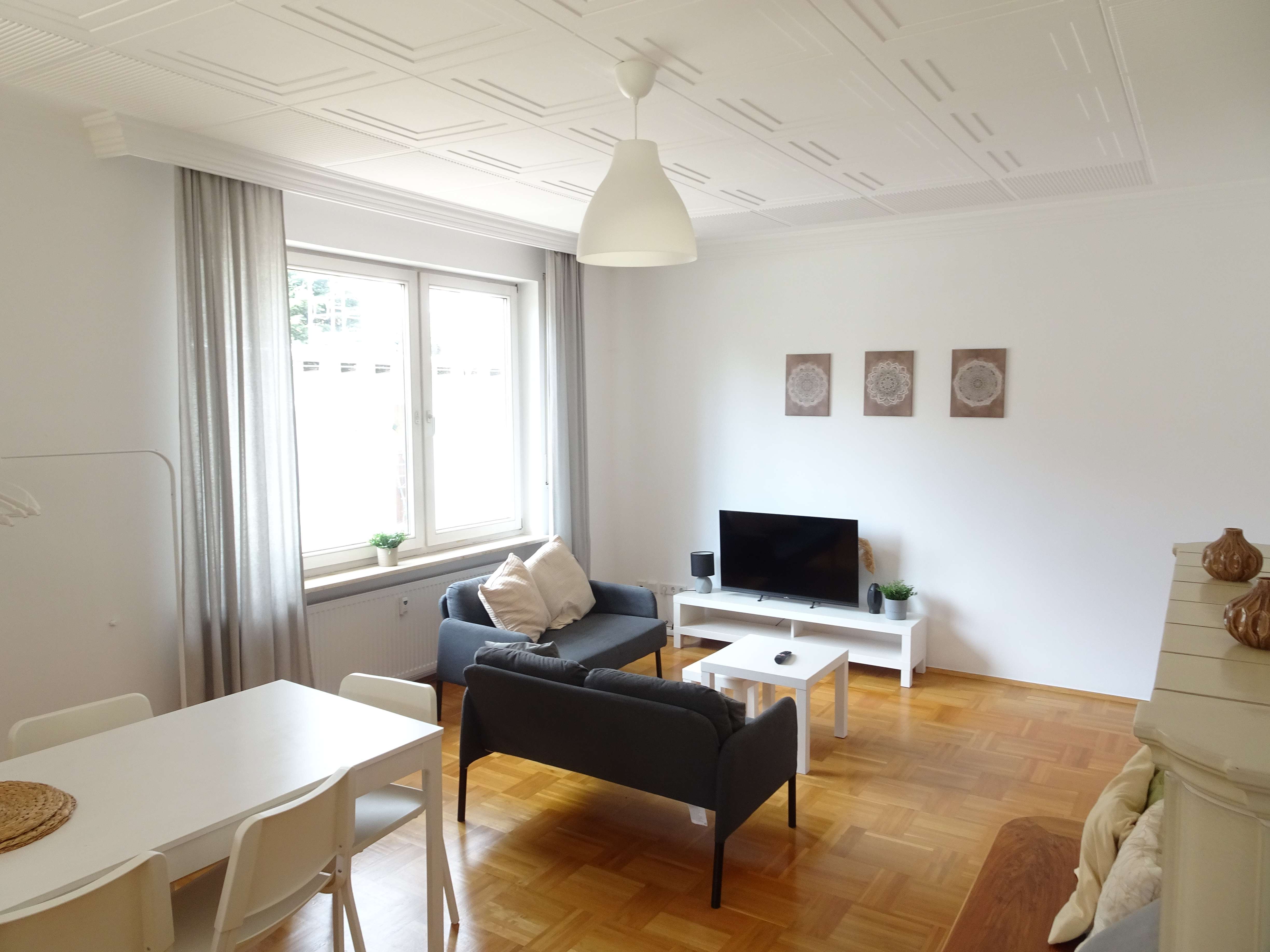 Immobilie in Herzogenaurach - Bungalow mit Wintergarten und Garage im Norden von Herzogenaurach - Bild 8