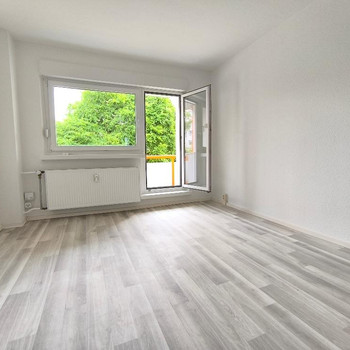 Neu sanierte 3-Raum-Wohnung mit Balkon