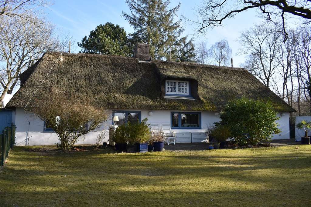 Immobilie in Bordelum - Reetdachhaus mit Baugrundstück in Nordseenähe - Bild 0