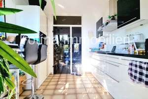 Außergewöhnliche 3,5-Zimmer-Maisonette | Galerie | Balkon ins Grüne | TG-Stellplatz | 2 Grundbücher – Die vollständige Adresse der Immobilie erhältst du vom Anbieter., 41239 Schrievers, Mönchengladbach – Vorschaubild 3