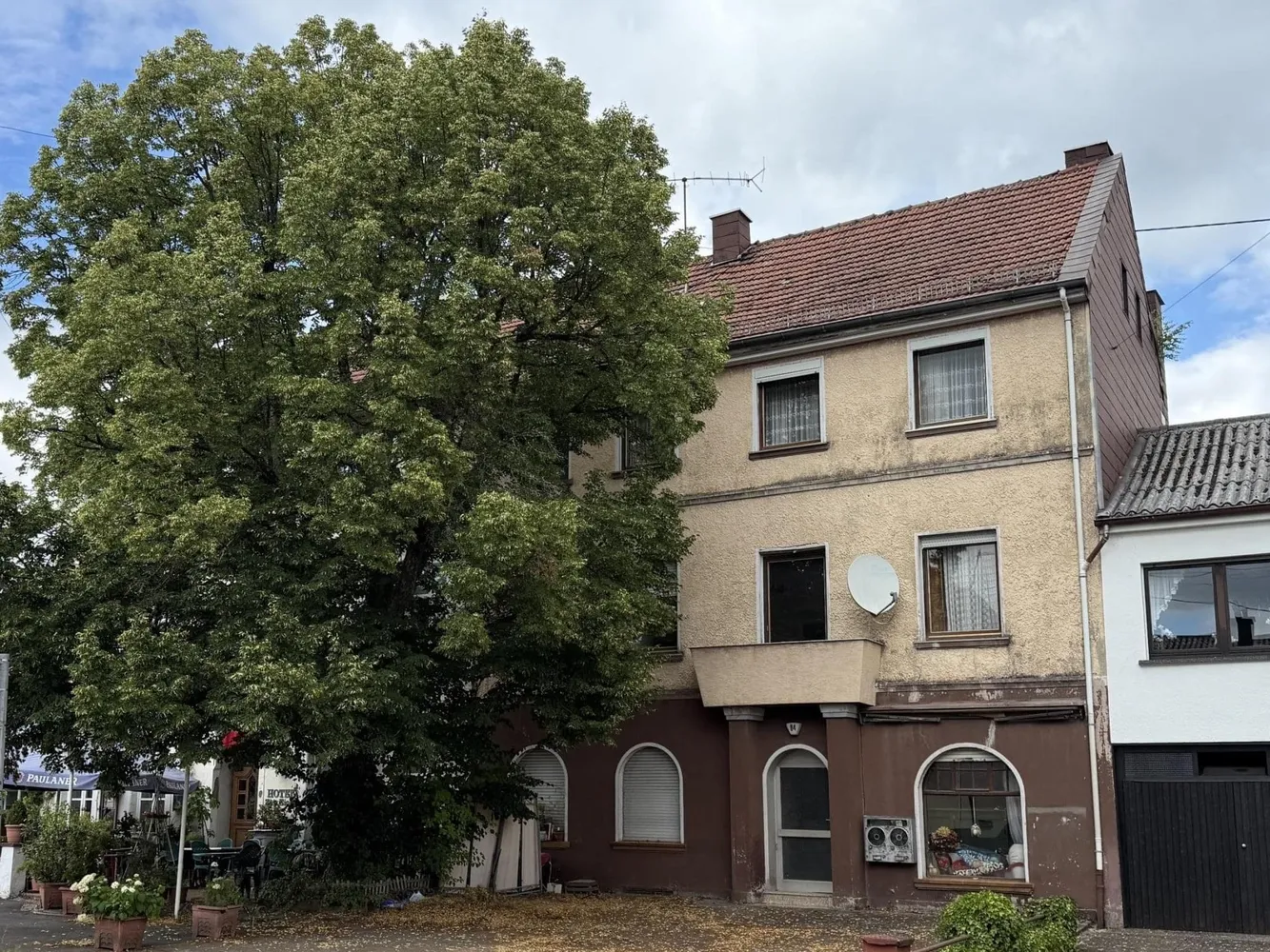 Immobilie mit ehemaliger Geschäftseinheit bietet Potenzial - Oberthal, Sankt Wendel Kreis – Bild 1