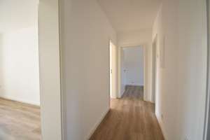 Ruhige Lage! Renovierte 3- Zi-Whg mit Balkon – Dragonerstraße 7, 46149 Alsfeld, Oberhausen – Vorschaubild 3