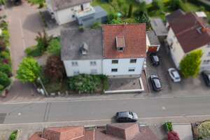 Solides Zweifamilienhaus mit Garten und Garage in Niederhadamar! – Die vollständige Adresse der Immobilie erhältst du vom Anbieter., 65589 Hadamar – Vorschaubild 2