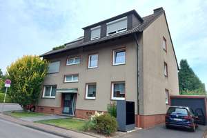 Moderne helle 2,5-Zimmerwohnung mit Balkon in ruhiger, zentraler Lage