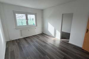 Bezugsfreie Wohnung mit sonnigem Balkon – Neubrandenburger Str. 68, 13059 Neu-Hohenschönhausen, Berlin – Vorschaubild 2