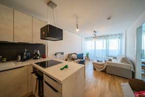 Attraktive 2-Zimmer-Wohnung in der 9. Etage mit Fernblick – Die vollständige Adresse der Immobilie erhältst du vom Anbieter., 93051 Großprüfening-Dechbetten-Königswiesen, Regensburg – Vorschaubild 3