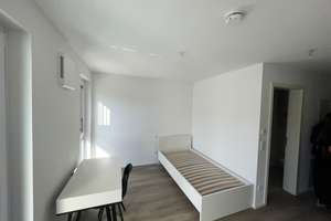 Voll-möblierte 1-Zimmer-Wohnung mit Einbauküche für Studenten / Azubis – Höchstetterstraße 22, 86154 Links der Wertach-Süd, Augsburg – Vorschaubild 1