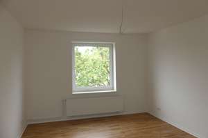 ERSTBEZUG NACH MODERNISIERUNG - 3 Zimmerwhg. mit Parkett, modernem Duschbad und Balkon im 3.OG – Ferdinand-Wallbrecht-Straße 83, 30163 List, Hannover – Vorschaubild 10