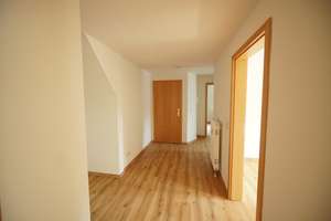 3 Raum Dachgeschoßwohnung in Tharandt zu verkaufen – Piennerstr. 37, 1737 Tharandt – Vorschaubild 4