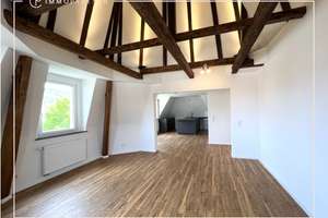 Wohnen im Heslacher Schlösschen: Exklusive Luxus-Wohung in der Turmspitze – Die vollständige Adresse der Immobilie erhältst du vom Anbieter., 70180 Lehen, Stuttgart – Vorschaubild 1
