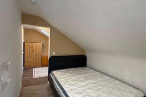 Moderne 1,5-Zimmer-Wohnung mit großem Balkon, eigenem Bad und Kitchenette in Bad Mergentheim