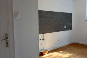 2 -Zimmer-Wohnung in Top-Lage Wuppertal /Uni-Nähe & WG geeignet  – Augustastraße 76, 42119 Wuppertal – Vorschaubild 1