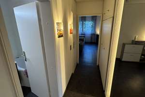 Renovierte 2-Zimmer-Eigentumswohnung mit neuer Küche & großem Süd-Loggia-Balkon – Waldgartenweg 2, 68219 Rheinau, Mannheim – Vorschaubild 7